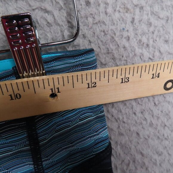 Lululemon Leggings measures as a 4 Stop At Nothing Crop Stripe Mesh Blue Black - Picture 6 of 10